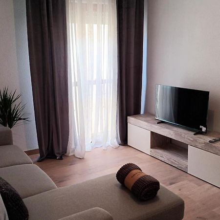 Apartamentos Vino Y Camino Najera Luaran gambar